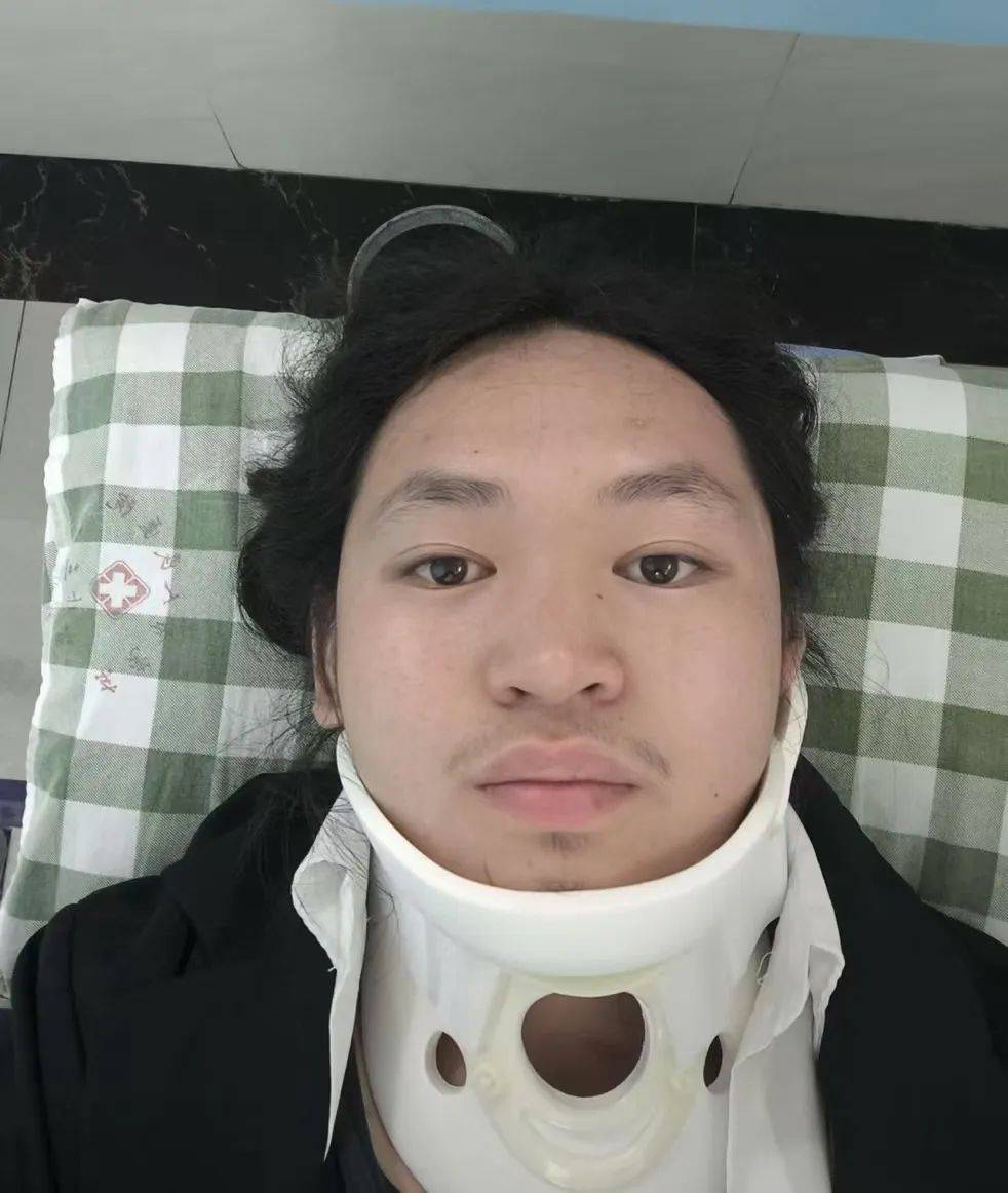 “立马停止对我的过激行为！”东莞一男生称阻止男子尾随偷拍女生裙底，被击打30多次